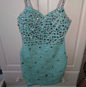 Turquoise short bodycon bedazzled party dress